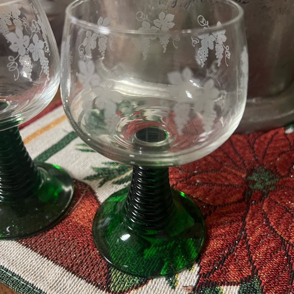 Pair of Wine Glass, Roemer France etched Grapes and Leaves Vintage 1970’s